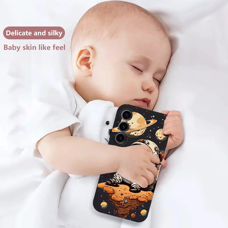 Hochwertige niedliche Saturn- & Astronauten-Design iPhone-Hülle | MagSafe Case mit Kameralinsenschutzabdeckung für Apple iPhone 17/17 Air, 16/16e, 15, 14, 13 Pro Max Plus Cover | Panzertasche, Stoßstangenabdeckung Handyhülle | Premium-Silikon-Schutzhülle